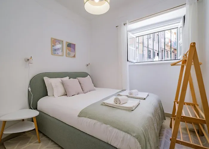 New! Unique 1 Bedroom Apartment- Santa Catarina 42
